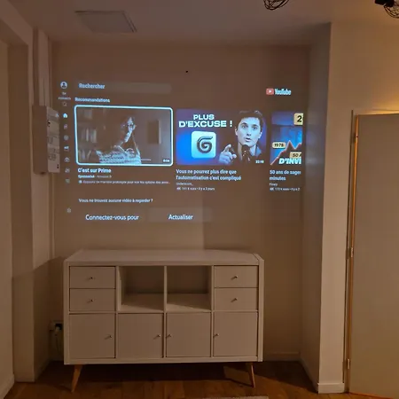 Couette-café Appartement ou Chambre collocation - Quartier Saint-Genès - Victoire - Meriadeck 3*