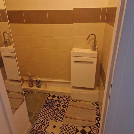 לינה וארוחת בוקר Appartement Ou Chambre Collocation - Quartier Saint-Genes - Sainte Catherine 3*