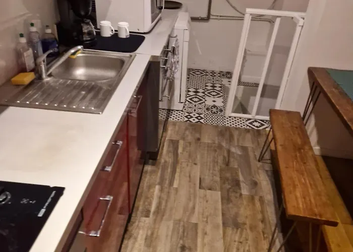 Victoire Bed & Breakfast 3*