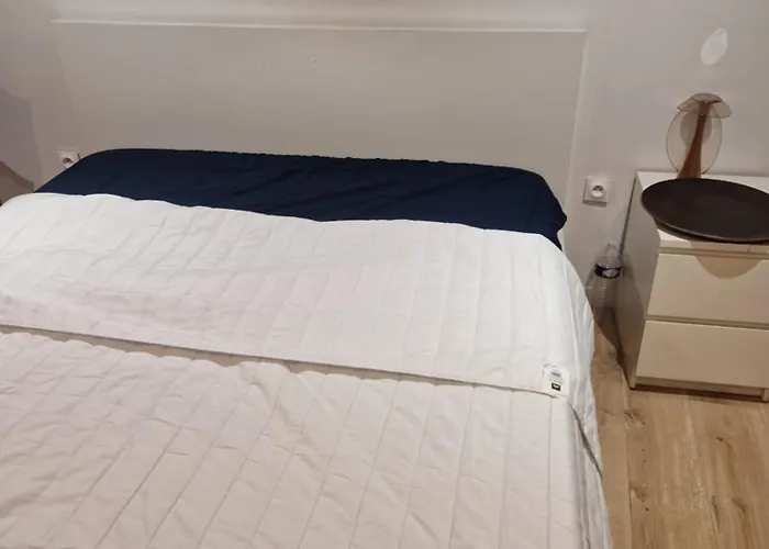 Victoire Bed & Breakfast 3*